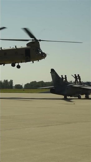 Have you ever seen a Chinook haul a fighter jet?