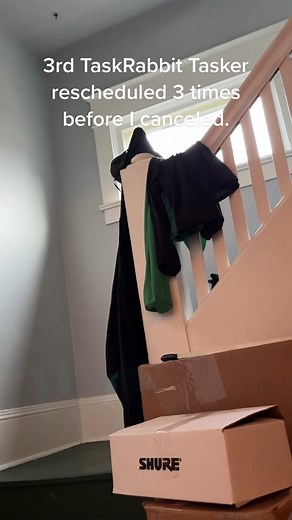 This is the 10th day after my move with @taskrabbit and it is still not done. I still don’t have a usable work station. ##harpothecat##catsoftiktok##catlover##meow##taskrabbit