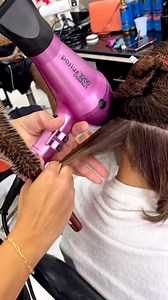 Turn up the heat with Parlux 3200 Compact Dryer! 💁‍♀️✨ The Parlux 3200 Ionic Technology enables faster drying times, leaving clients' hair looking silky-smooth and static-free! This compact dryer delivers maximum performance - no wonder it's the top choice for professional hairstylists everywhere! 🎥:@salaodasoloficial & escovaprofissional Learn more at: www.parluxus.com . . . #parluxus #parluxhairdryer #parlux3200 #compactdryer #salonchoice #salonessential #barbershop #barber #hairstylist #beh