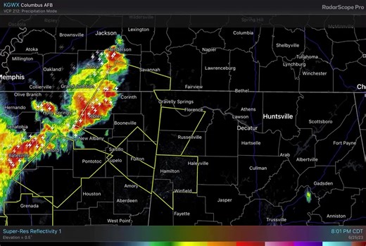 8:55 PM Radar Update: Our final line of strong to severe storms is moving through northwest Alabama this evening. Expect gusty winds, small hail, heavy rainfall, and cloud to ground lightning! | US National Weather Service Huntsville Alabama | Facebook