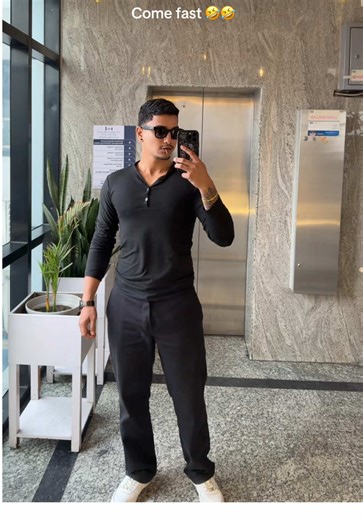 Mirror selfie is a must on a big mirror🤳#mirrorselfie #nepal #nepali #nepaliinaustralia #radon