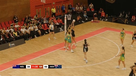 New Zealand are fighting hard to get back into this match with time running out 💪 Can they close the deficit? Watch the action live on Netball Pass 👇 https://bit.ly/46kPYAA | World Netball