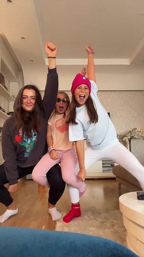‘HEY MACARENA!’ dance when mom goes to work 🙈👯‍♀️ #dance #trio #triodance #macarena #macarenachallenge #fyp #fypシ゚viral #fy #dancechallenge