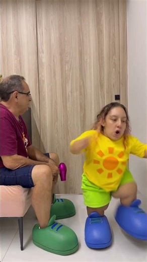 You can only wear shoes!!!