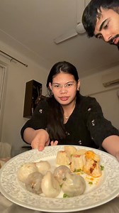 Lakas ng trip ng asawa ko. Bumili ng apat na klase (flavors) ng CHILI OIL kasi favorite ko daw, tapos gusto niya tikman ko lahat ng sabay sabay at sabihin sknya ano pinaka masarap para yun nalang bibilhin niya next time. 🤣 Here am I trying all of it at 3AM 😂😭 | Pavan & Yean