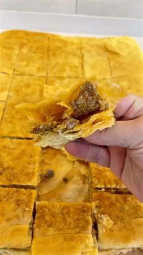 Boş kıymalı çıtır çıtır Sarıyer böreği 🤌 #keşfet #food #tarif #recipe #pratiktatlitarifleri #börek