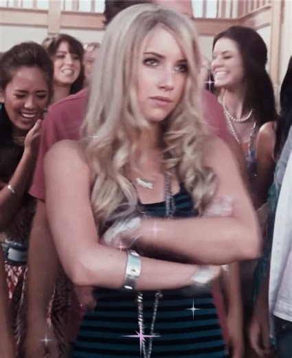 POPPY MOORE #poppymoore #emmaroberts #edit #fyp #fy HIGH QUALITY EMMA ROBERTS AS POPPY MOORE IN WILD CHILD VIRAL EDIT PRETENDING GO TO FOR YOU PAGE