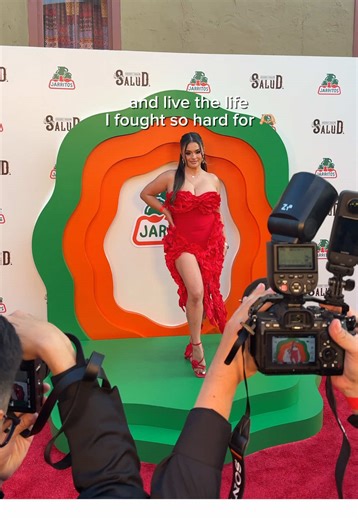 hitting 689k followers combined across all platforms after looking back at what has been such a long road, Really reminds me how resilient I am/ we all are it’s only more abundance, and more blessings from here ❤️🥹🫶🏼 thank you God @Doritos @skittles @DoorDash @BISSELL Clean @Taste Salud @Telemundo #cboothang #cboothangcooks #mexicancontentcreator #latinainfluencer