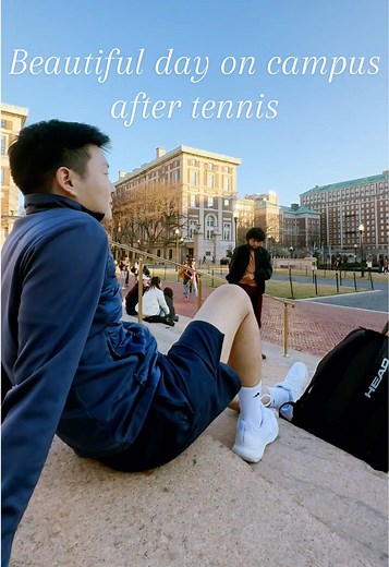 Campus Life at Columbia University: A Beautiful Day