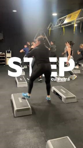 💃 Ai încercat clasa de STEP? Dacă nu, e momentul perfect să o faci! 🔥 ✨ Beneficiile clasei de STEP: - Îți îmbunătățește coordonarea și rezistența - Arzi calorii într-un mod dinamic și plăcut - Tonifici picioarele, fesierii și abdomenul - Îți crești nivelul de energie și starea de bine - Te bucuri de muzică, ritm și o atmosferă super motivantă 💥 📅 Când? În fiecare luni, de la ora 19:00, cu Petra - plină de energie, gata să te pună în mișcare! 👉 Rezervă-ți locul acum: https://www.bigfitness.r