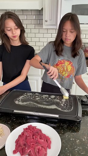 3M views · 10K reactions | Save my recipe for Vietnamese Butter Beef Spring Rolls! I recommend getting round eye beef and slicing it thinly and cooking with salted butter. For the Vietnamese fish sauce it’s 2 tbsp fish sauce, 1 tbsp lime juice, 2-3 tbsp hot water, 2 tbsp sugar and 1 tbsp minced garlic. #vietnamesefood #vietnamesecuisine #butterbeef #springrolls #vietnamesespringrolls | My Healthy Dish | Facebook