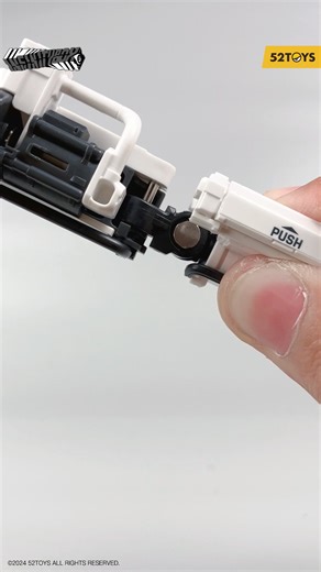 Transformation of INFINITYBOX IB-02 Framer #52toys #infinitybox #collectibles #transformers #thewanderingearth2 | 52Toys Beastbox