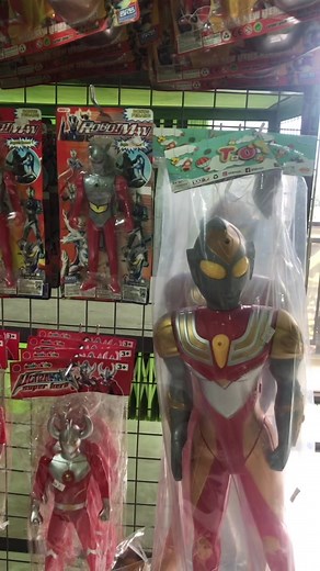 Beli mainan ultramen paling gede #fyp #mainananak #ultraman