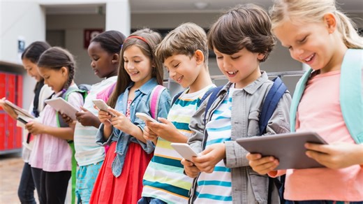 New guidance on student screen time passes Missouri House after loosening restrictions