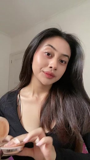 Exploring a Unique Transparent Container