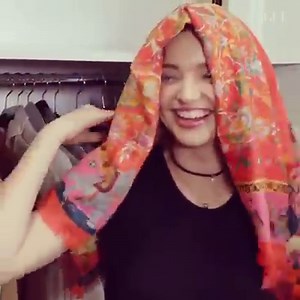 390K views · 266 reactions | So much fun taking British Vogue & @baygarnett thru my wardrobe! See the full video at https://www.youtube.com/watch?v=zRBLSY_bO5k  xxx | Miranda Kerr | Facebook