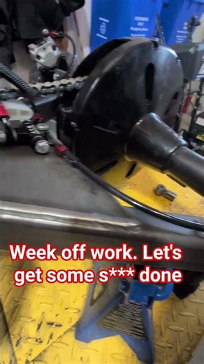 TC Bro's vintage springer front end,DNA trike conversion and coming soon slims fab oil bag