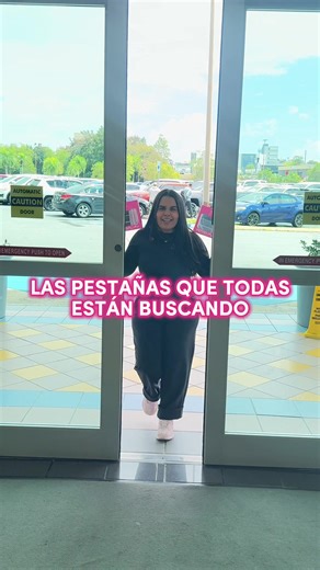 Las pestañas que todas están buscando 👀✨ Las consigues en GiaLash… 📍 Shops @ Caguas (frente a Foot Locker) 📍 Plaza Las Américas (primer nivel pasillo Macys a Jcpenny) Aplicaciones por orden de llegada #pestañas #gialash #lashclusters #diylashextensions #pressonlashes