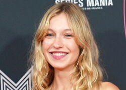 Rose-Marie Perreault - La biographie de Rose-Marie Perreault avec Voici.fr