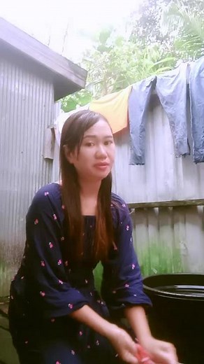 Hand-Washing Clothes: A Step-by-Step Guide