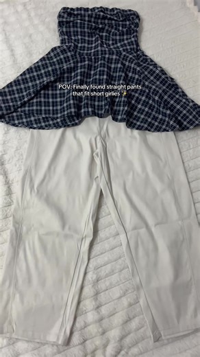 Perfect Straight Pants for Short Girls