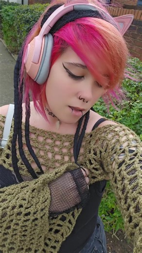 Crochet Shrug Tutorial: Make Yours with Viacrafts