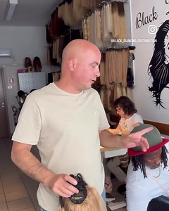  EXTENSION CLIP CAPELLI NATURALI  EXTENSION CLIP OF NATURAL HAIR...