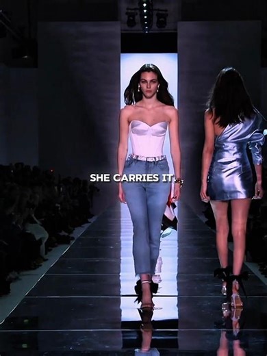 Bella Hadid → Vittoria Ceretti | Vauthier Couture SS17 #pariscouture #ss17 #runway #fashion