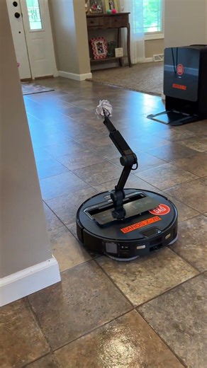 First Time Seeing a Vacuum with a Working Robotic Arm #shorts #wow