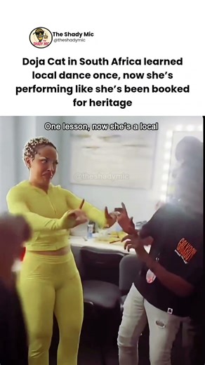 Doja Cat Learns South African Dance & Performs It LIVE #dojacat