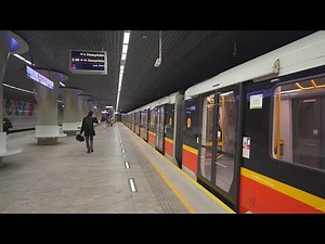 Poland, Warsaw, Metro night ride from Dworzec Wileński to Rondo ONZ