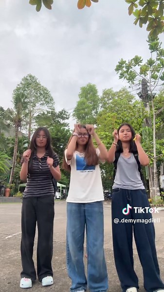 Trio Dance Compilation: Dance Trends on TikTok