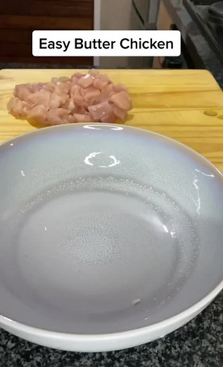 Butter Chicken. (Had so many retakes for this voice over 😂😑 u best wam lo 🥹) . Asipheken sidle guys #recipes #butterchicken #butterchickenrecipe #Foryourpage #recipesoftiktok #recipesforyou #FoodWithMinnie 🥹♥️