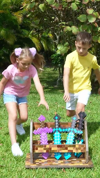 Block World Survival with Oliver