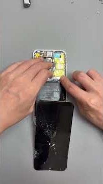 Bent Like a Banana! Can This Destroyed Huawei Pura 70 Screen Be Saved?