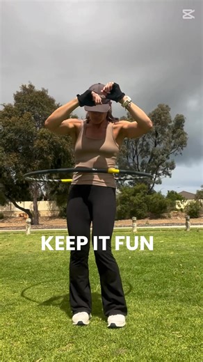 🤎FITNESS FUN🤎#hulahoop The humble HULA HOOP !! Try a WEIGHTED version for EXTRA MUSCLE ACTIVATION.. multiple muscles simultaneously #CORE #ABS #QUADS #GLUTES #winwin #wowfitnessperth WOW FITNESS-PERTH | Amy Devellerez