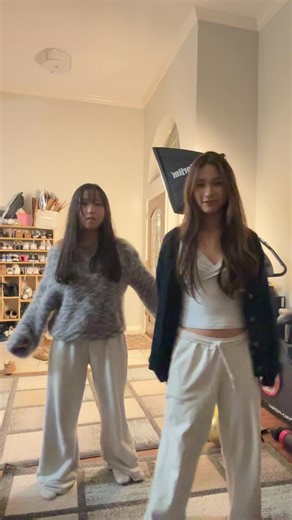 Hear me now #roblox #dance #kpop | roblox dance