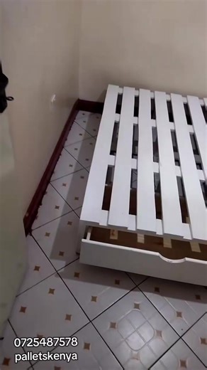 Your bedroom called… it wants this upgrade 😍 A white pallet bed that makes your room look expensive, clean and aesthetic. ✔ Strong pallet wood ✔ Modern white finish ✔ Perfect for small spaces Turn your bedsitter or apartment into a luxury vibe. 📩 DM to order. Delivery available around Nairobi. . . . #bed #nairobitiktokers #kenyantiktok #tiktokkenya #fyp