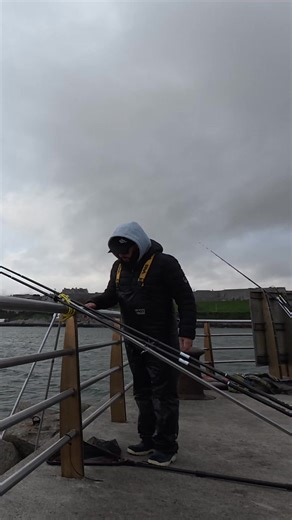 43K views · 506 reactions | Catching new things in Devon #theshorehunter #seafishing #fishing #fishingvlog #surfcasting #ukbeachfishing #fishingfamily #fishinguk #bottles #devon #sea #magnetfishing #surfcasting #cod #beachcasting #pierfishing #bream | The Shore Hunter | Facebook