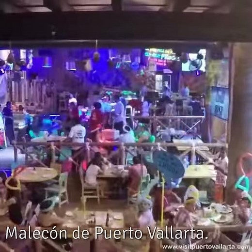 Night on El Malecon in Puerto Vallarta (Jalisco, Mexico)
