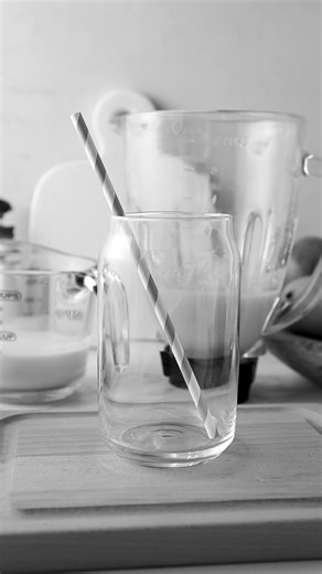 Oh my mango! 🥭 This Mango Matcha glow up is just what our morning needed – a fresh, easy and perfectly dreamy treat. Cheers! 😋 #mango #matcha #morningmatcha #middaymatcha #mangomatcha | Mango Board