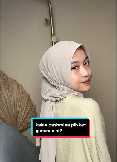 salah satu pashmina yang gabikin muka bulet kayak telur ❤️ #fyp #plisket #pashmina #trendingvideo #tutorial #beranda