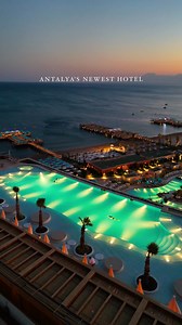 This is the most insane and luxurious all-inclusive resort I’ve ever seen. 🔥 @regnumthecrown takes all-inclusive to a whole new level: from breathtaking rooftop infinity pool and white sand beach to 20 luxury restaurants and unforgettable sunsets over the Turkish Riviera… and it’s all included! 📌 Regnum The Crown, Antalya, Türkiye—save this post for your next trip 🇹🇷 | Regnum The Crown