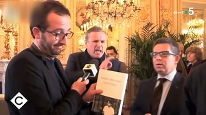 Et donc c'est Nicolas Dupont-Aignan qui veut donner des cours de respect et de politesse, c'est bien ça ? 🤭 Voir l'intégrale 👉 https://bit.ly/CaVousReplay | C à vous