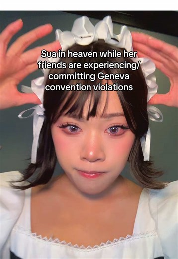 God forbid a girl bobs out sometimes #alienstagecosplay #suacosplay | alien stage