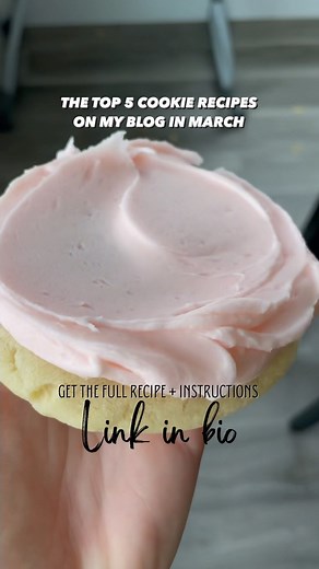 Karli | Family Food Blogger on Instagram: "Here’s the top 5 from March! 🙌🏻 Which recipe are you making next? Get these recipes for FREE on my blog, link in bio @cookingwithkarli 👈🏻 #cookies #cookie #gourmet #gourmetcookies #cookierecipe #cookieshop #copycatrecipe #topfive #viral #viralvideos #viralrecipes #baking #bakingfromscratch #bakingfun #recipeshare #rockstarcookie #sugarcookie #chilledsugar #icedsugarcookies #frosting #buttercreamfrosting #birthday #birthdaycake #birthdaycakecookies #