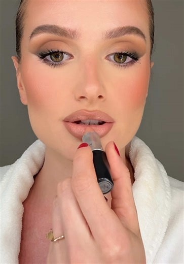 Stunning Birthday Glam Makeup Tutorial