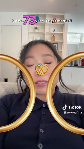 Awkwafina's Hilarious Pretzel Dilemma
