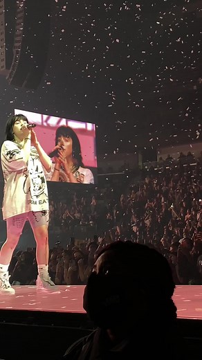 Amazing show @billieeilish thank you for an amazing night 💙 #billieeilish #happythanever