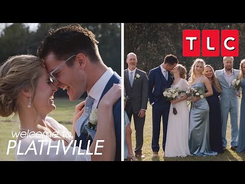 Zac and Lydia Can Finally Kiss! | Welcome to Plathville | TLC